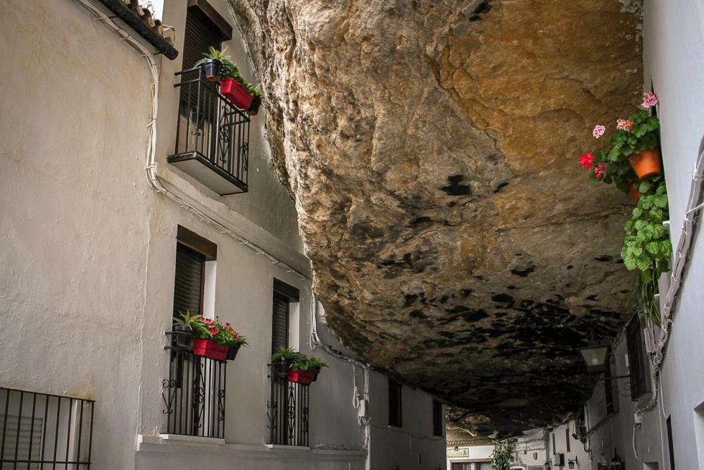 La Casa Del Rio Leilighet Setenil De Las Bodegas Eksteriør bilde